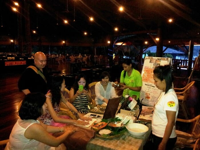Demonstration at Spa Desk